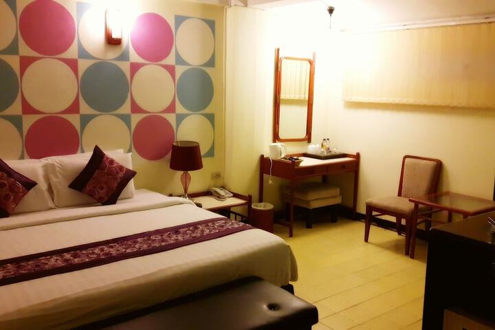 Room 21 of 42