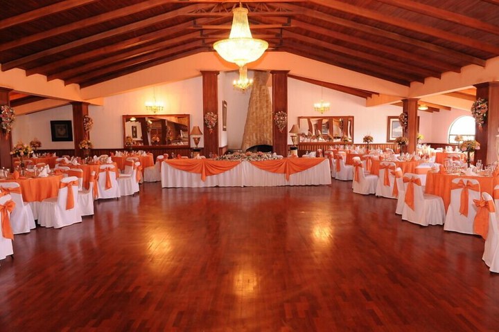 Ballroom/Hall 84 of 86