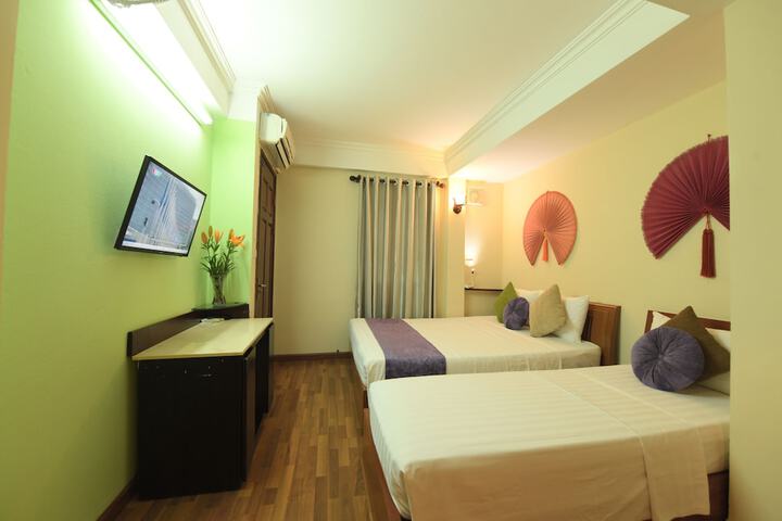 Room 15 of 30