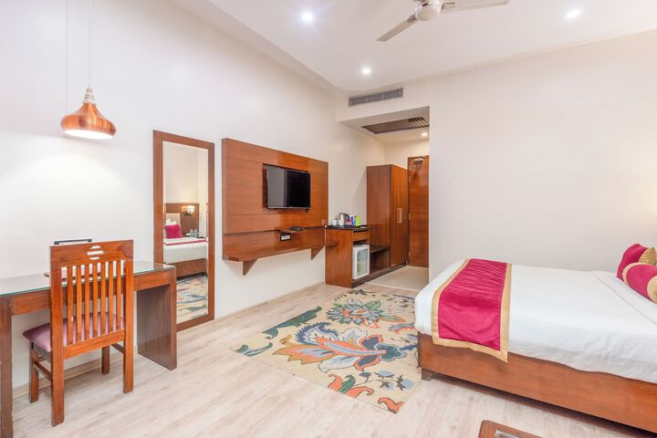 Room 18 of 109