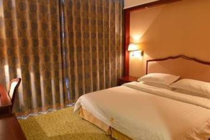 Room 20 of 63