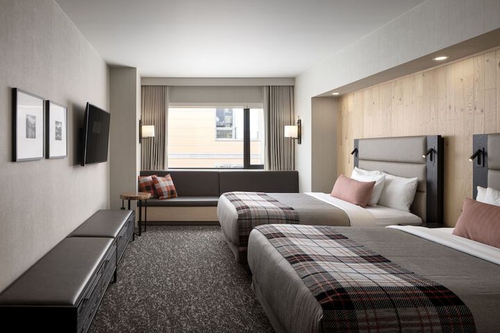 Room 15 of 53
