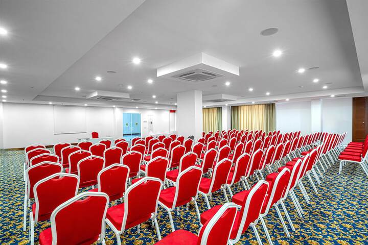 Business Center 106 of 151