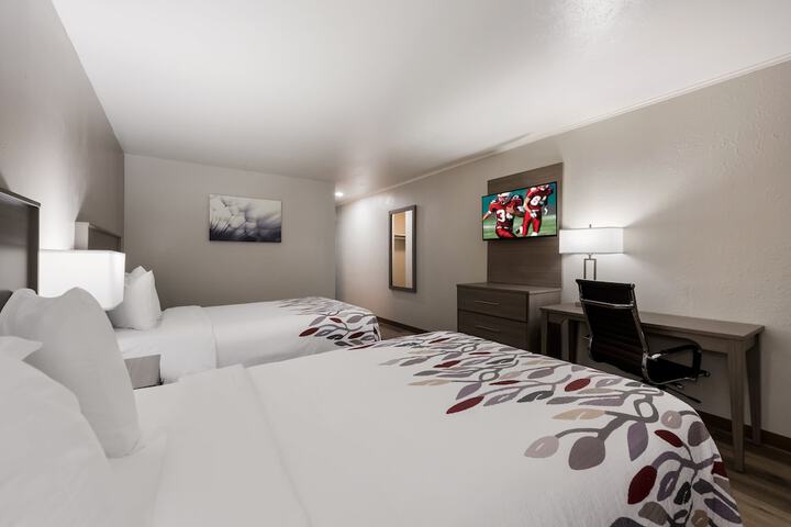 Room 15 of 34