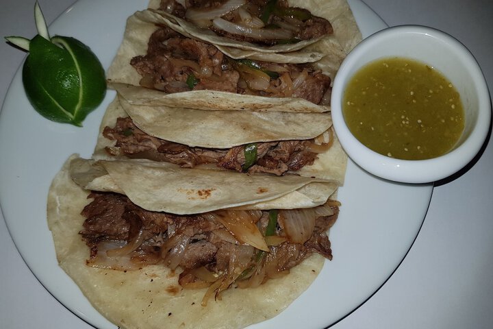 Dining 19 of 39
