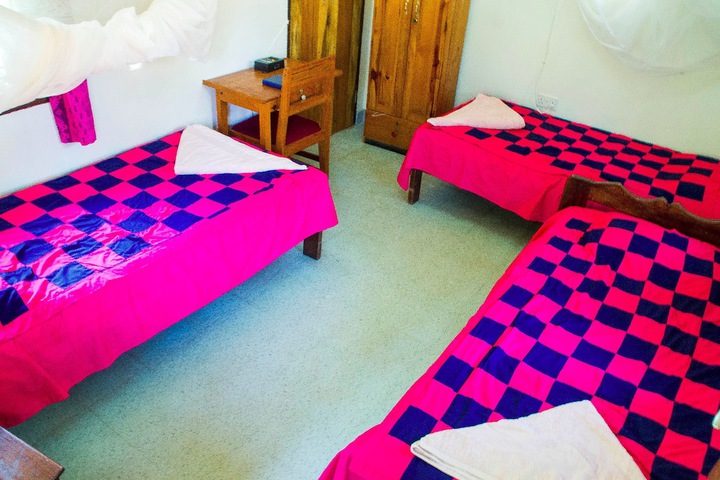 Room 8 of 35
