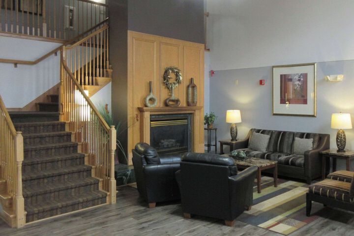 Entrance & Lobby