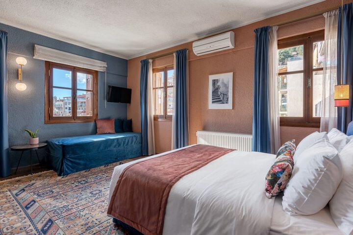 Room 45 of 47
