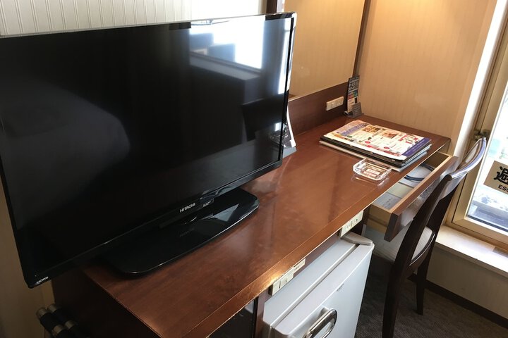 Room 14 of 32