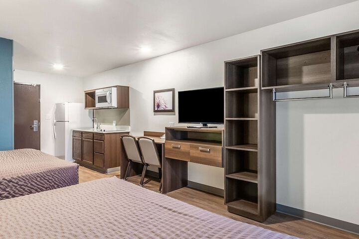 Photo of WoodSpring Suites Indianapolis Airport South