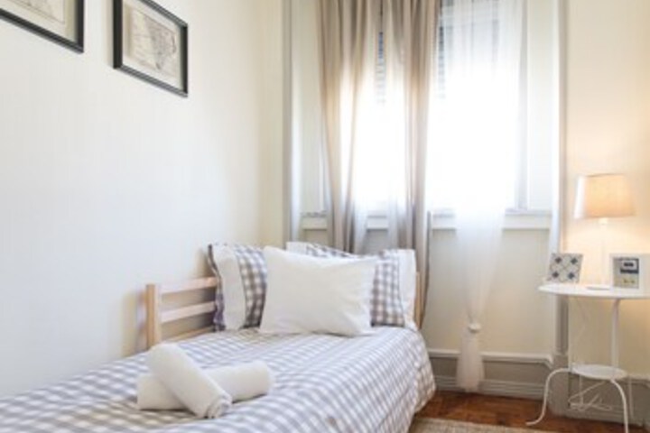 Room 15 of 64