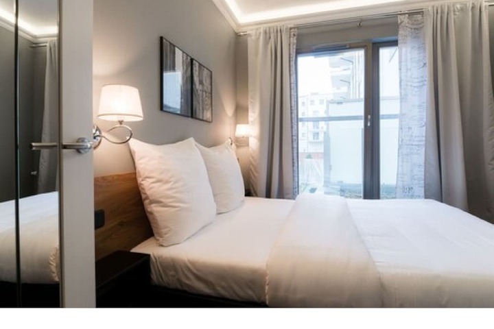 Room 90 of 183