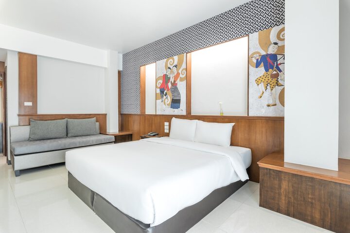 Room 8 of 47