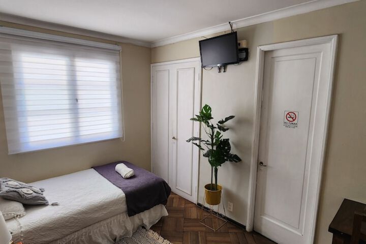 Room 27 of 73