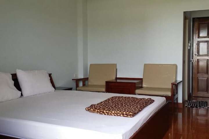 Room 8 of 23