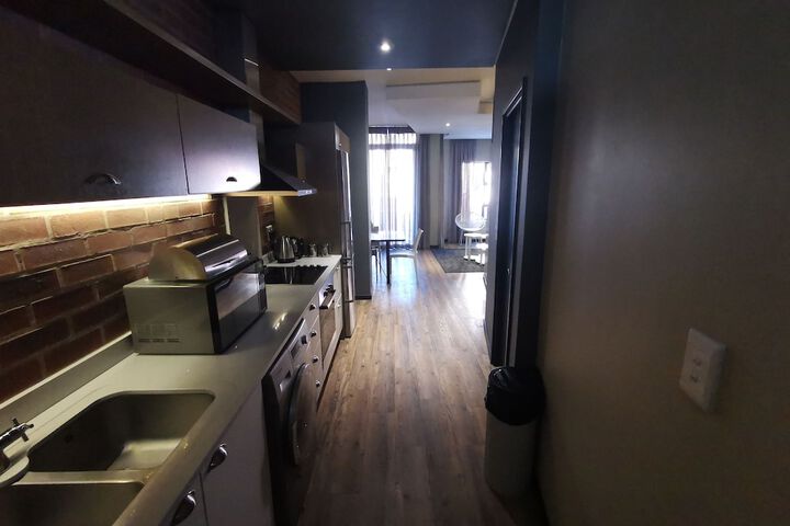 Room 57 of 215