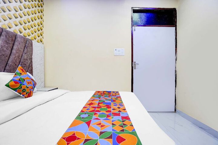 Room 17 of 26