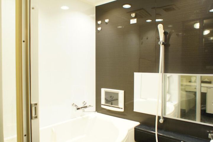 Room 15 of 26