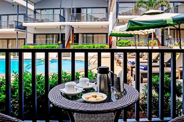 Terrace/Patio 124 of 126