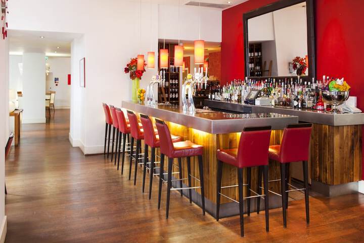Dining Photos