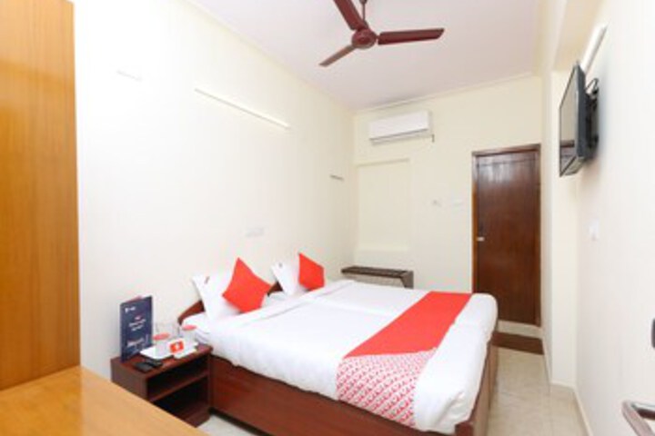 Room 17 of 24