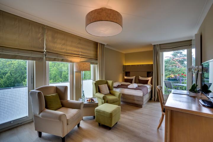 Room 10 of 53