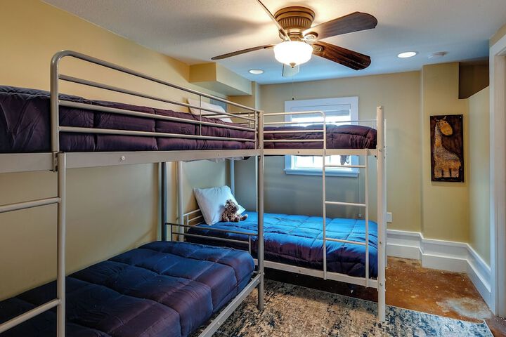 Room 2 of 55