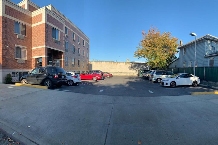 Property Grounds 52 of 64