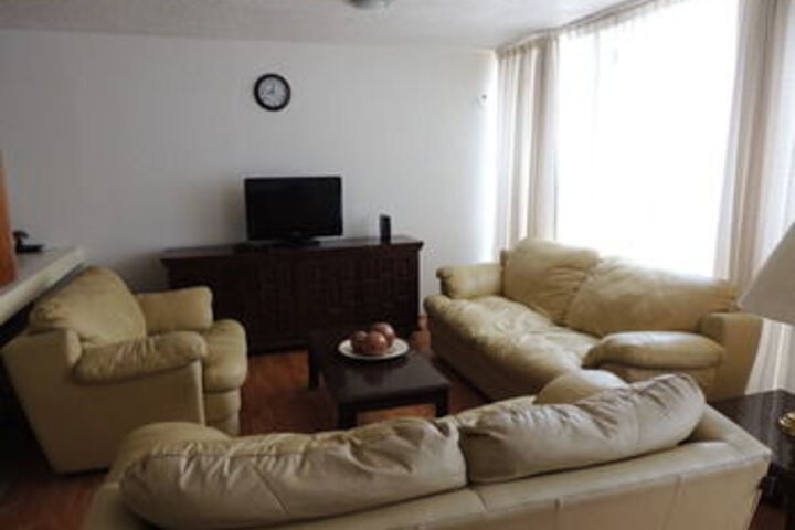 Room 10 of 11