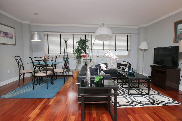 Renaissance Properties - 21 &  Chestnut in Philadelphia, PA