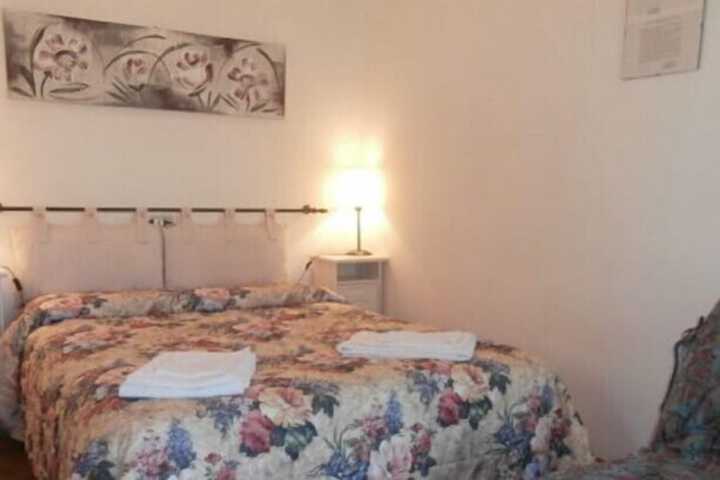 Room 5 of 38