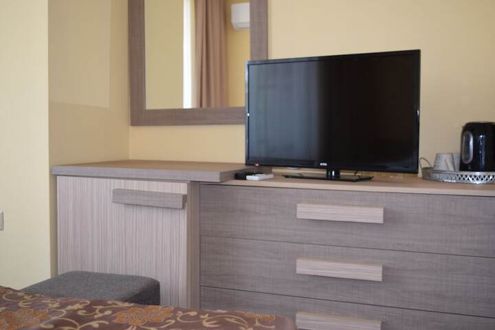 Room 15 of 68