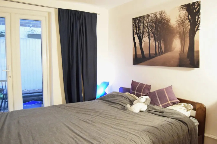 Room 2 of 13