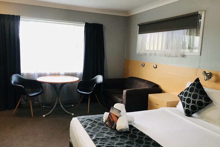 Room 55 of 152