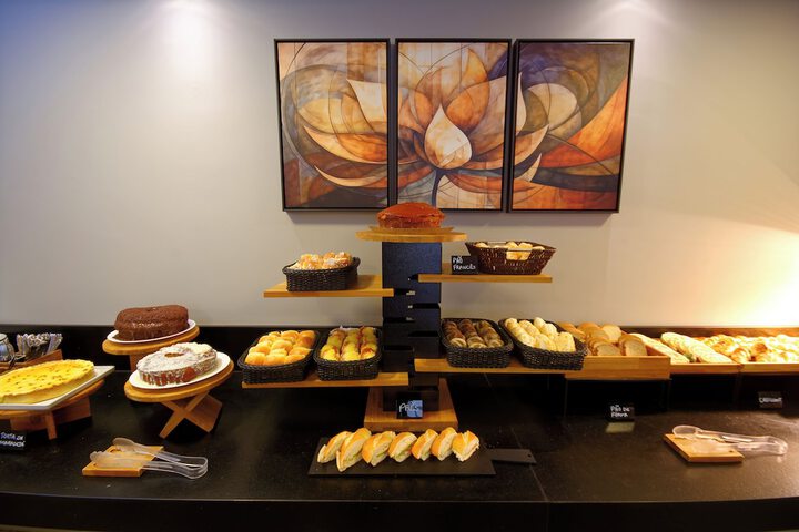 Dining 60 of 74