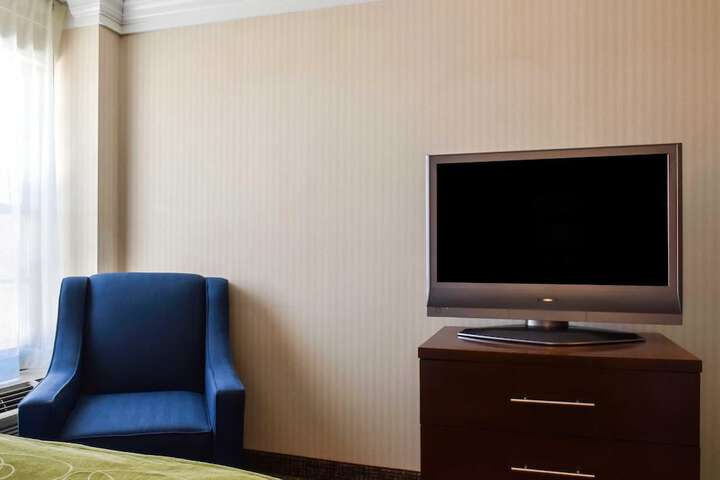 Room 19 of 58