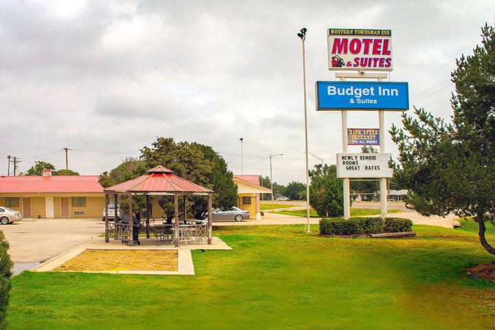 Property Grounds 18 of 21