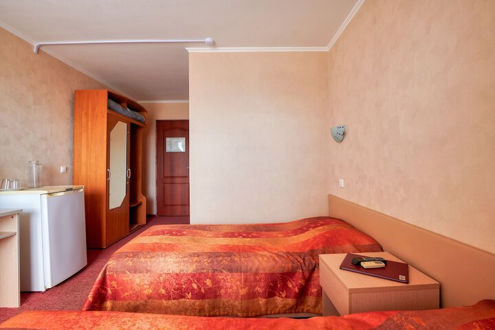 Room 6 of 56