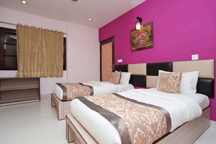 Room 6 of 19