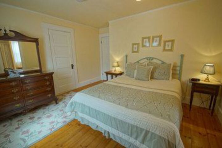 Room 20 of 39