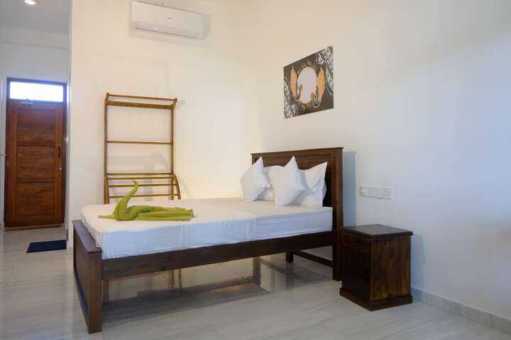 Room 3 of 12