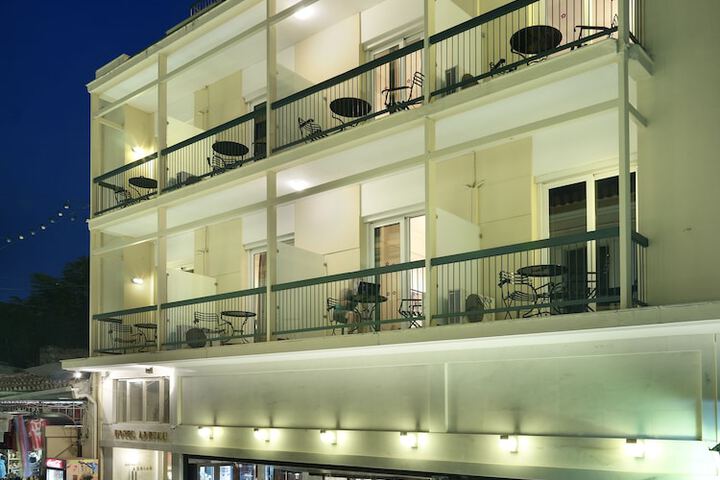 Hotel 18 of 23