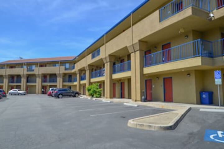 Hotel 106 of 114