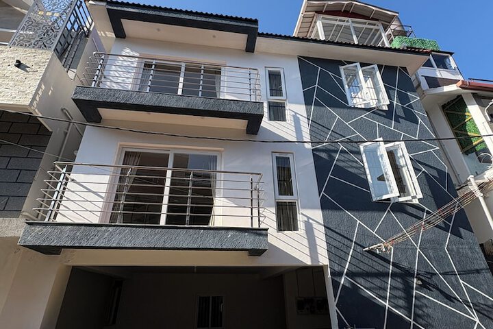 Hotel 11 of 12