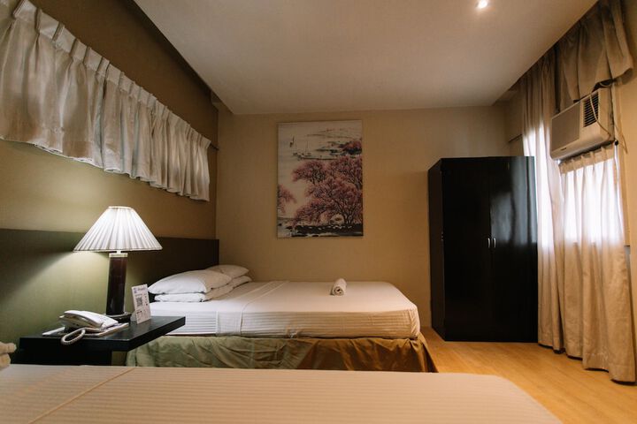 Room 64 of 158