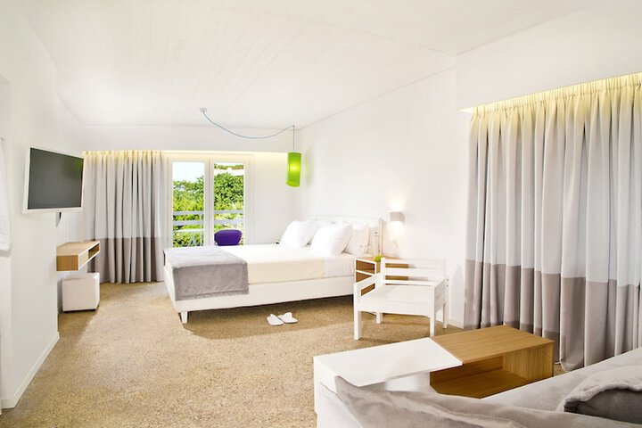 Room 75 of 159