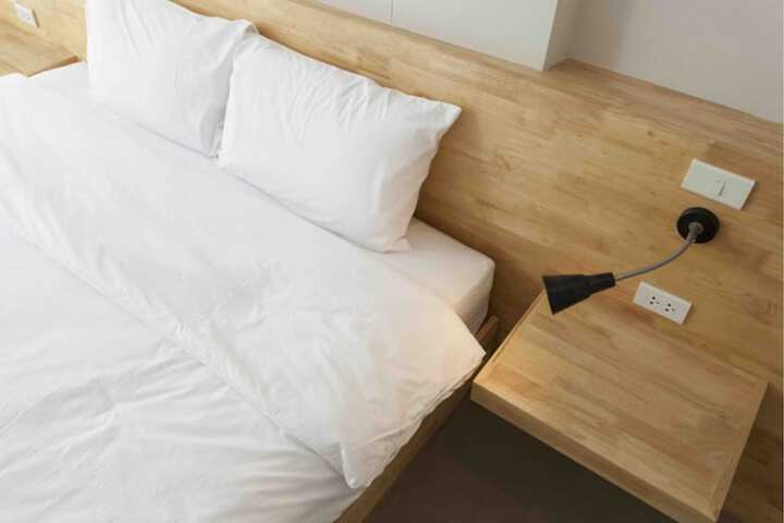 Room 4 of 28