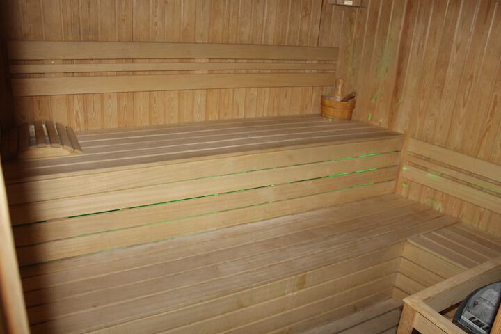 Spa 8 of 13