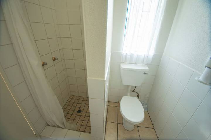 Room 7 of 11