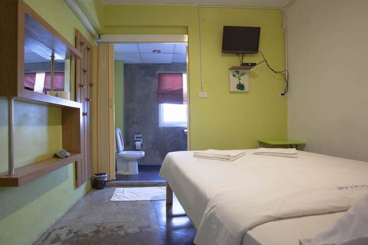 Room 8 of 54